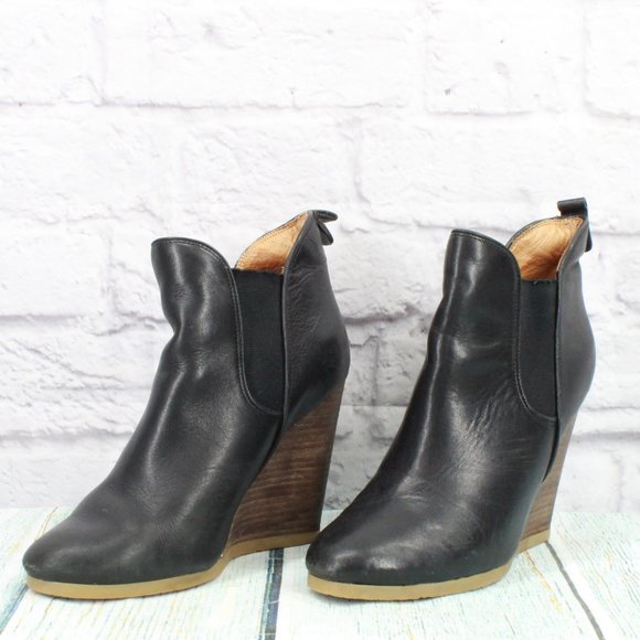 *Coach Black Leather Slip On Almond Toe Wedge Casual Chelsea Booties Size - Picture 2 of 9